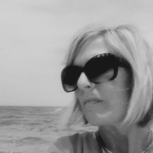 Meet your Posher, Lea